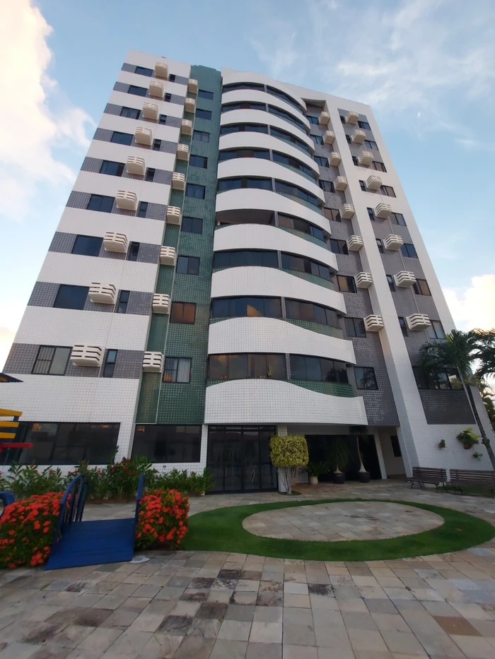 Apartamento para vender com 3 quartos, 2 suítes, 2 banheiros e 2 vagas, 103 m²