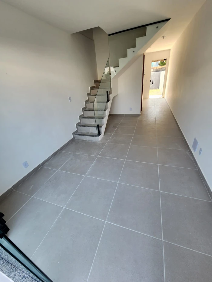 Casa para vender com 2 quartos, 2 banheiros e 2 vagas, 55 m² - foto 2